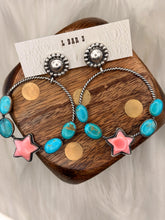 Load image into Gallery viewer, Star Hoops

