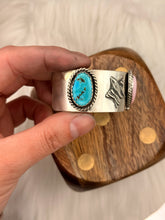 Load image into Gallery viewer, Zebra Star Cuff
