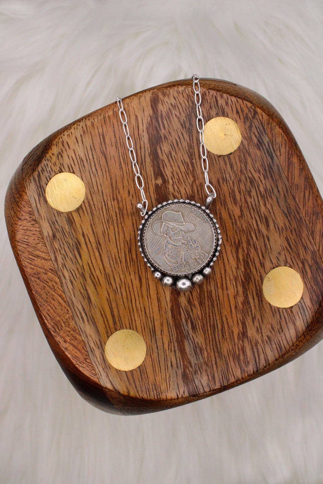 Simple Nickel Necklace