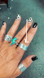 Feathered Longhorn Midi Ring